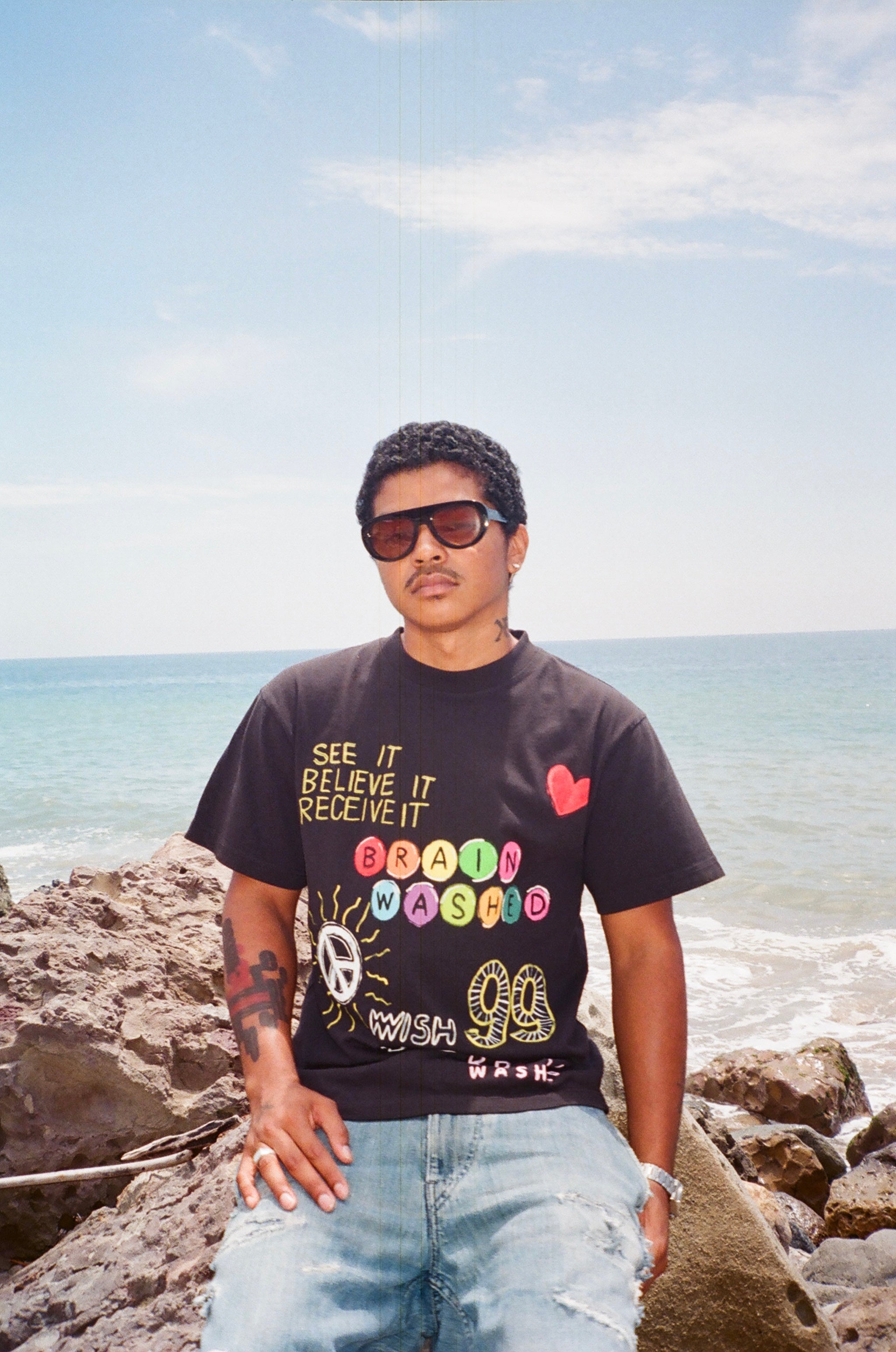 MANIFEST T SHIRT